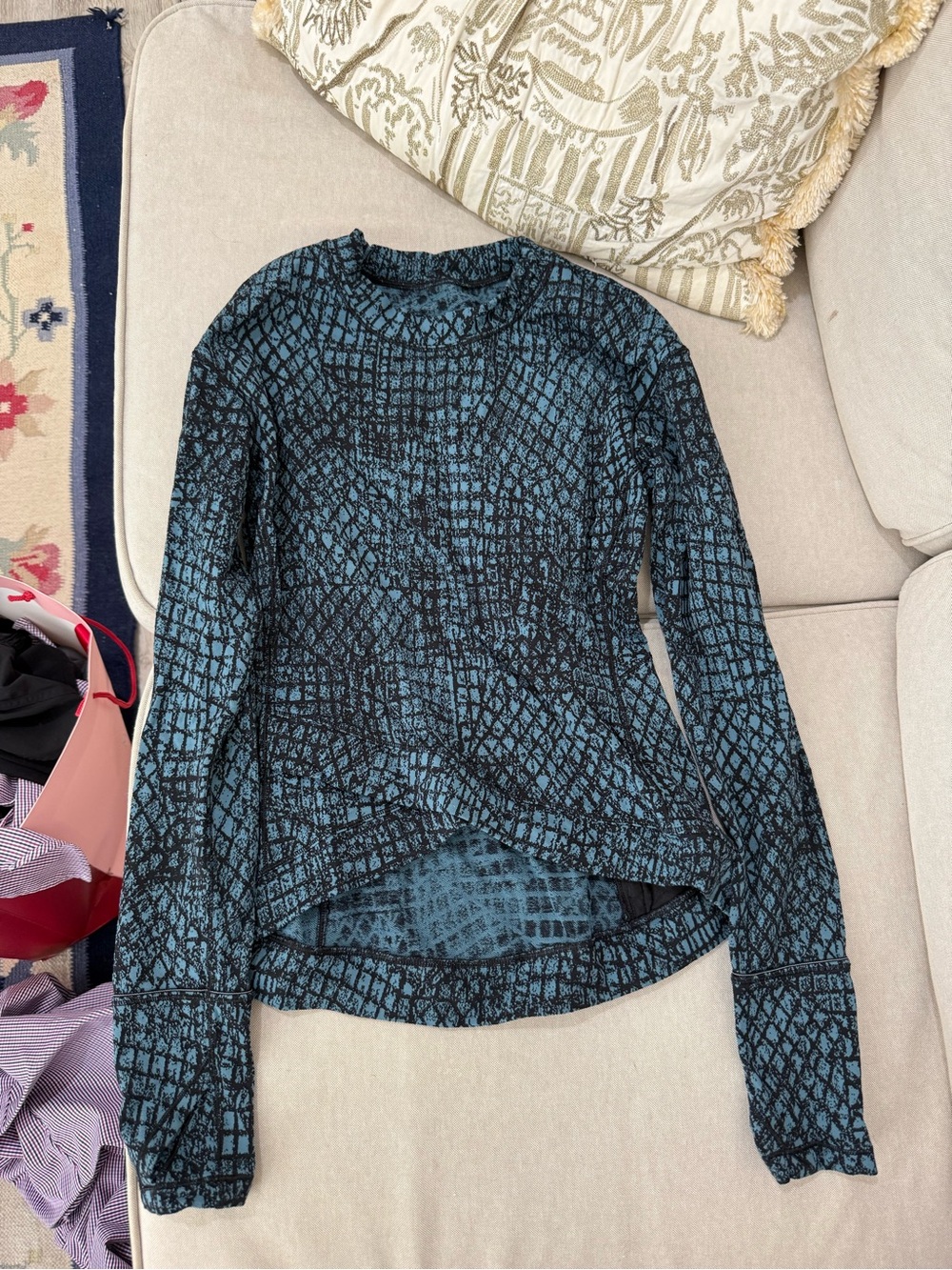 lululemon athletica Long Sleeve Crewneck Top in Teal and Black Pattern